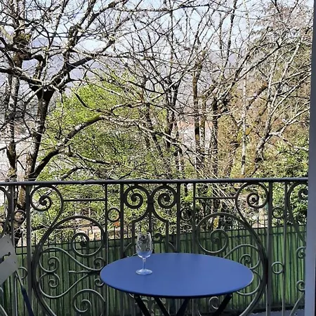 Appartement Renove Avec Balcon Aix-les-Bains
